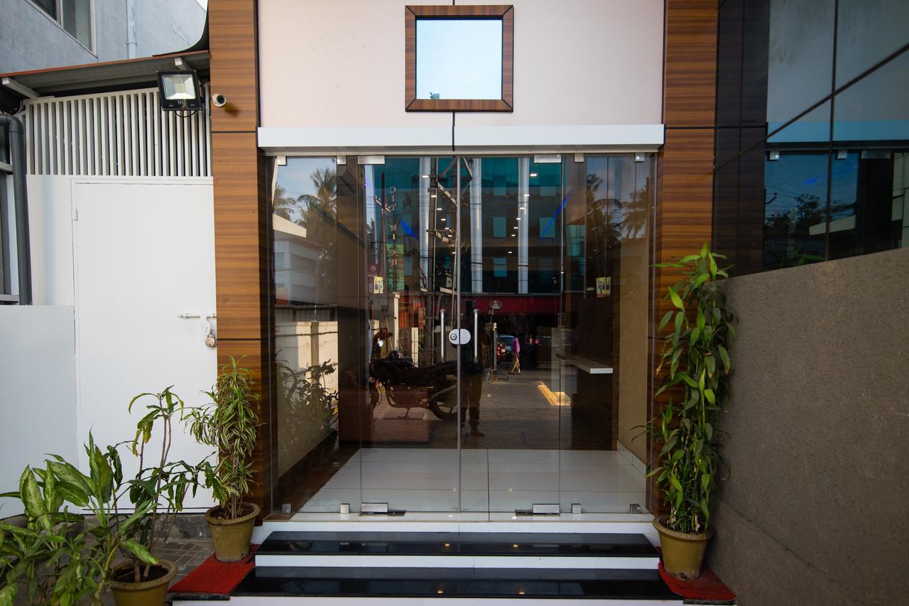 Hotel Kapilavasthu 팔라카드 외부 사진