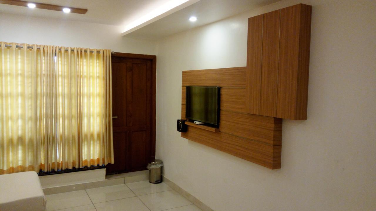Hotel Kapilavasthu 팔라카드 외부 사진