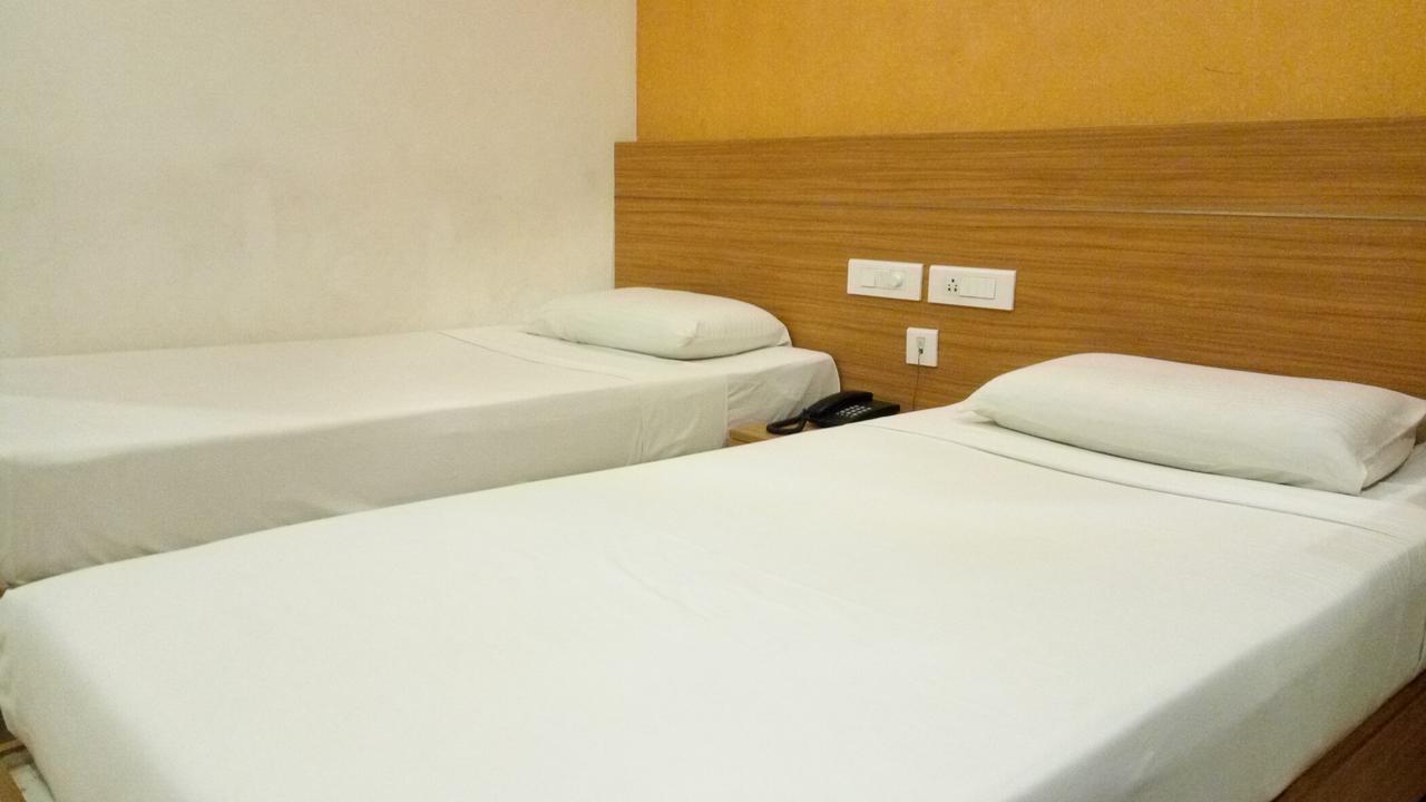Hotel Kapilavasthu 팔라카드 외부 사진
